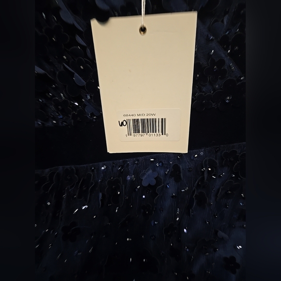 Mac Duggal Midnight Blue Long Sleeve Gown - Picture 4 of 4